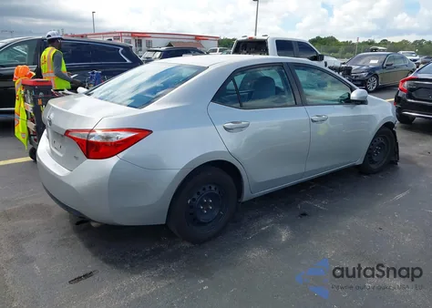 2015 Toyota Corolla Le z USA, uszkodzony, nr VIN 5YFBURHE4FP270672